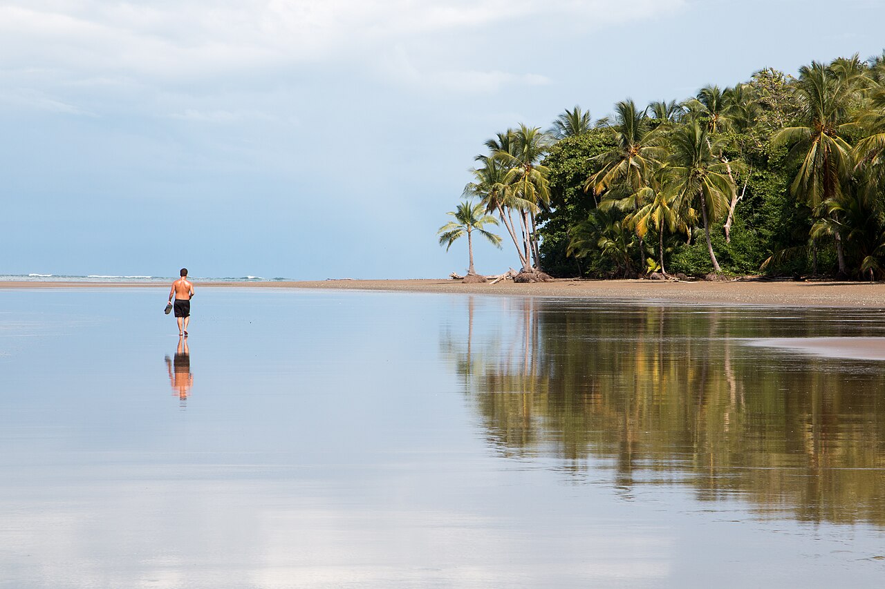Mirror-still beach at Marino Ballena National Park